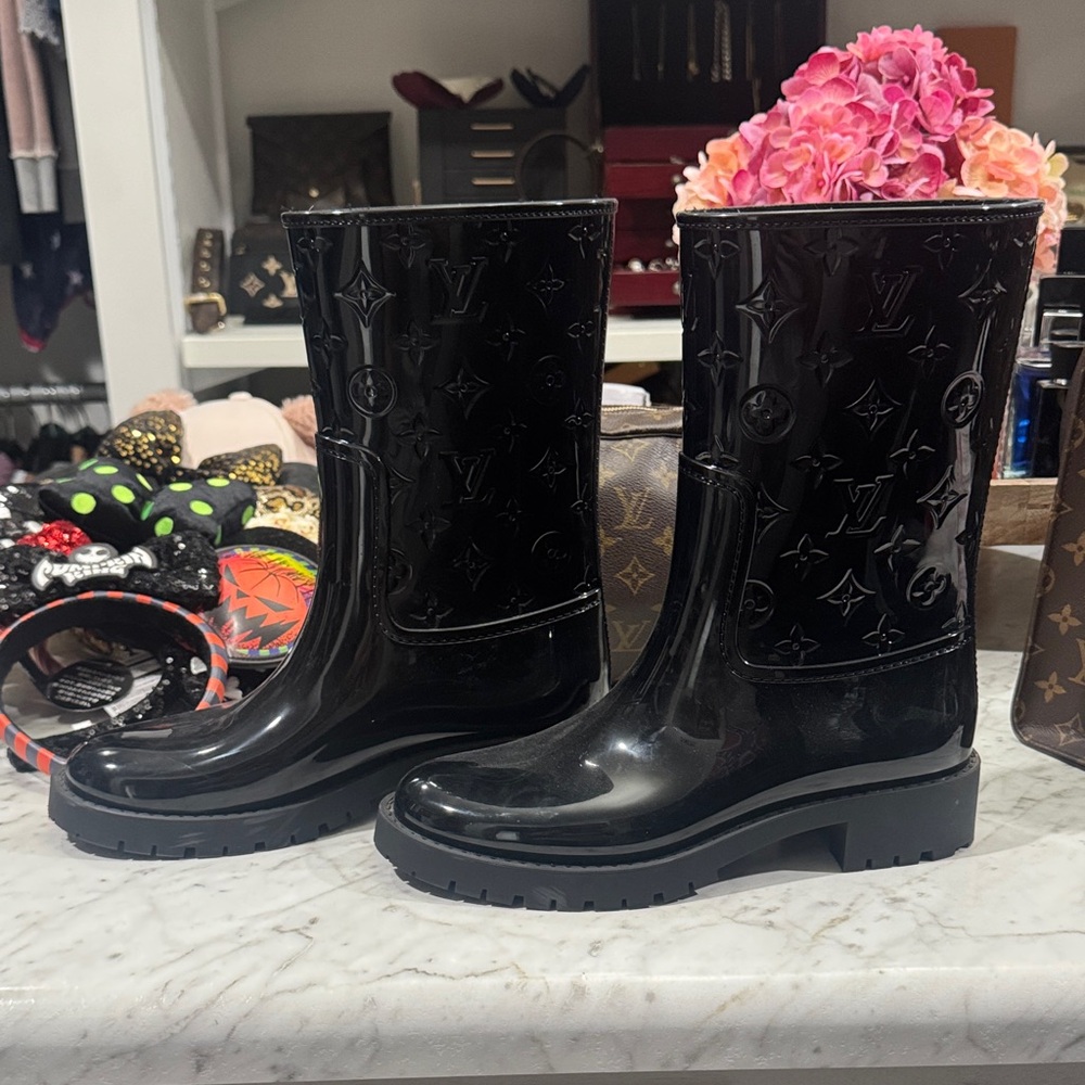 Louis Vuitton Black Women's Boots